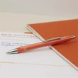 Golyóstoll, 0,7 mm, nyomógombos, érintőképernyőhöz, narancs tolltest, SCHNEIDER 