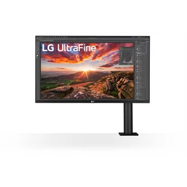 LG IPS monitor 31.5" 32UN880P, 3840x2160, 16:9, 350cd/m2, 5ms, 2xHDMI/DisplayPort/USB-C/2xUSB, Pivot, hangszóró