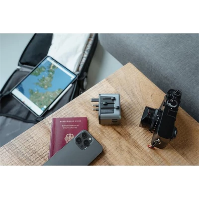 Utazó adapter, univerzális, USB-A(QC 3.0)/USB-C(PD30W)2xUSB, VERBATIM 