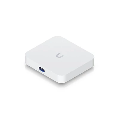 UBiQUiTi Vezetékes Cloud Gateway 4x1Gbps (LAN) + 1x2,5Gbps (WAN), IPS routing, OpenVPN, Asztali - UCG-Ultra