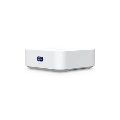 UBiQUiTi Vezetékes Router Gateway és Accesspoint TriBand, 1x2,5Gbit (LAN) + 1x10Gbit (WAN), WiFi7, Asztali - UX7